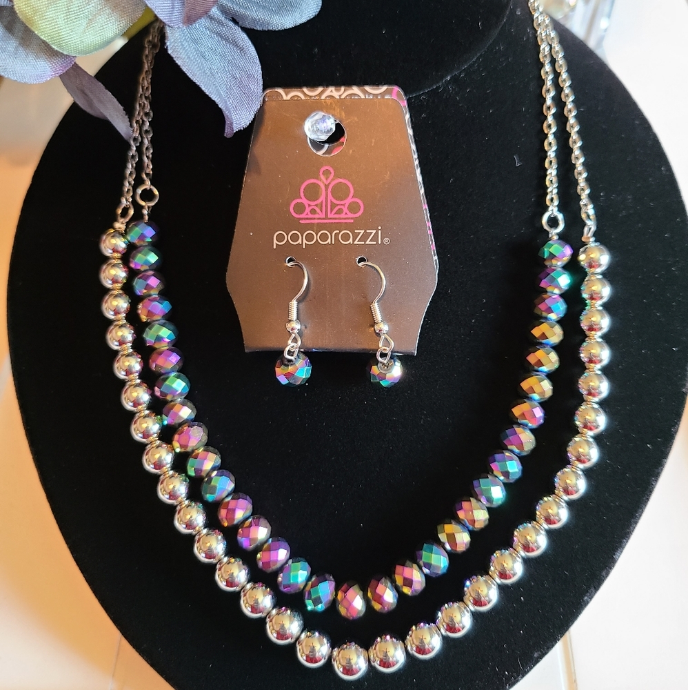 🧜‍♀️Paparazzi Oil Spill Color of the DayNecklace